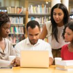 Um painel de respondentes é uma base organizada e atualizada de pessoas dispostas a participar de pesquisas.